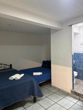 habitación para 4 personas con baño privado